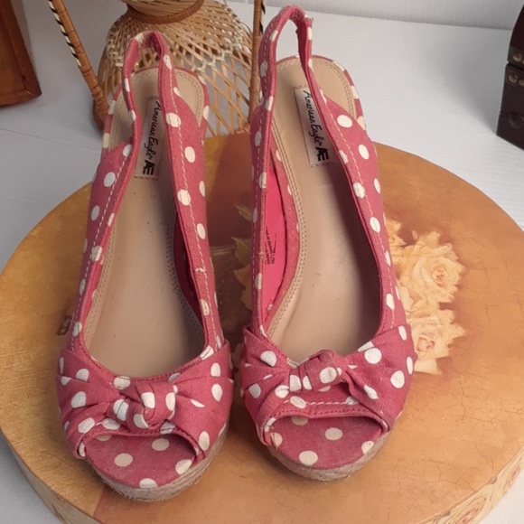 American Eagle Outfitters Shoes - American Eagle wedges size 8